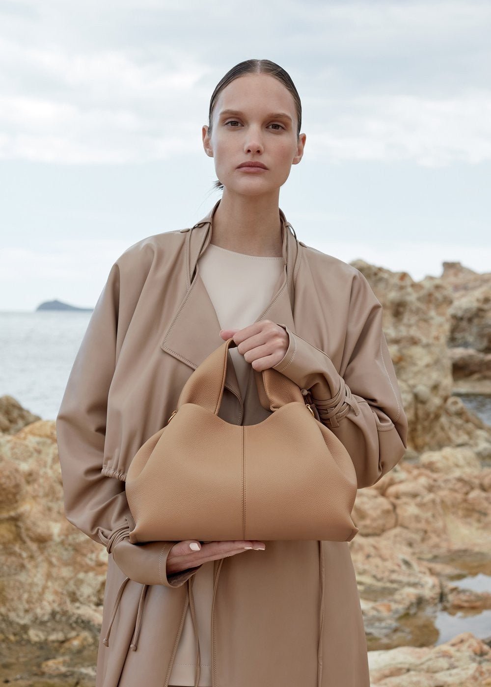 Cloud bag female, popular tote bag, shoulder top handle bag - WIVAStore